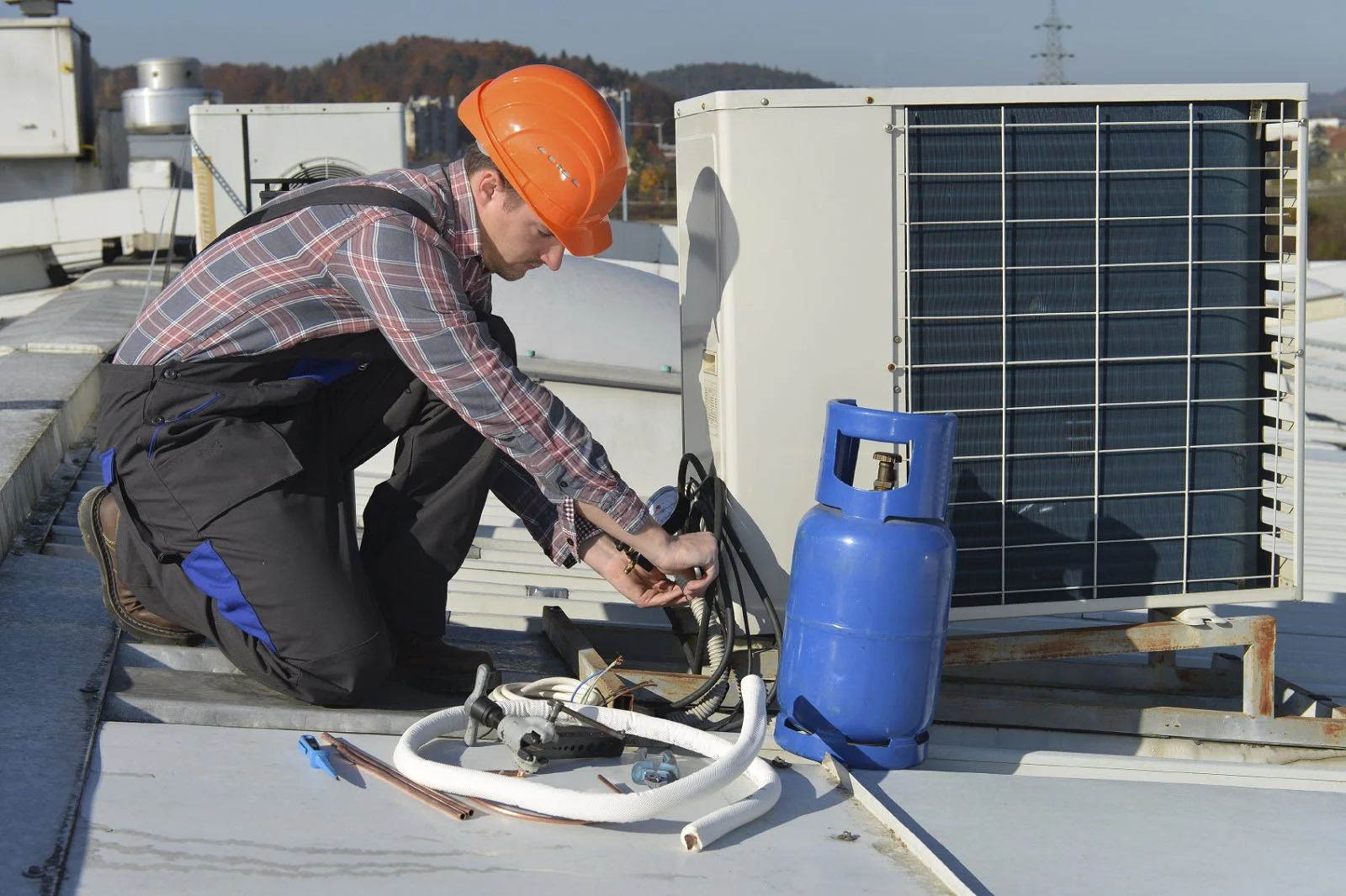 Expert AC Repair Services in Sharjah & Dubai